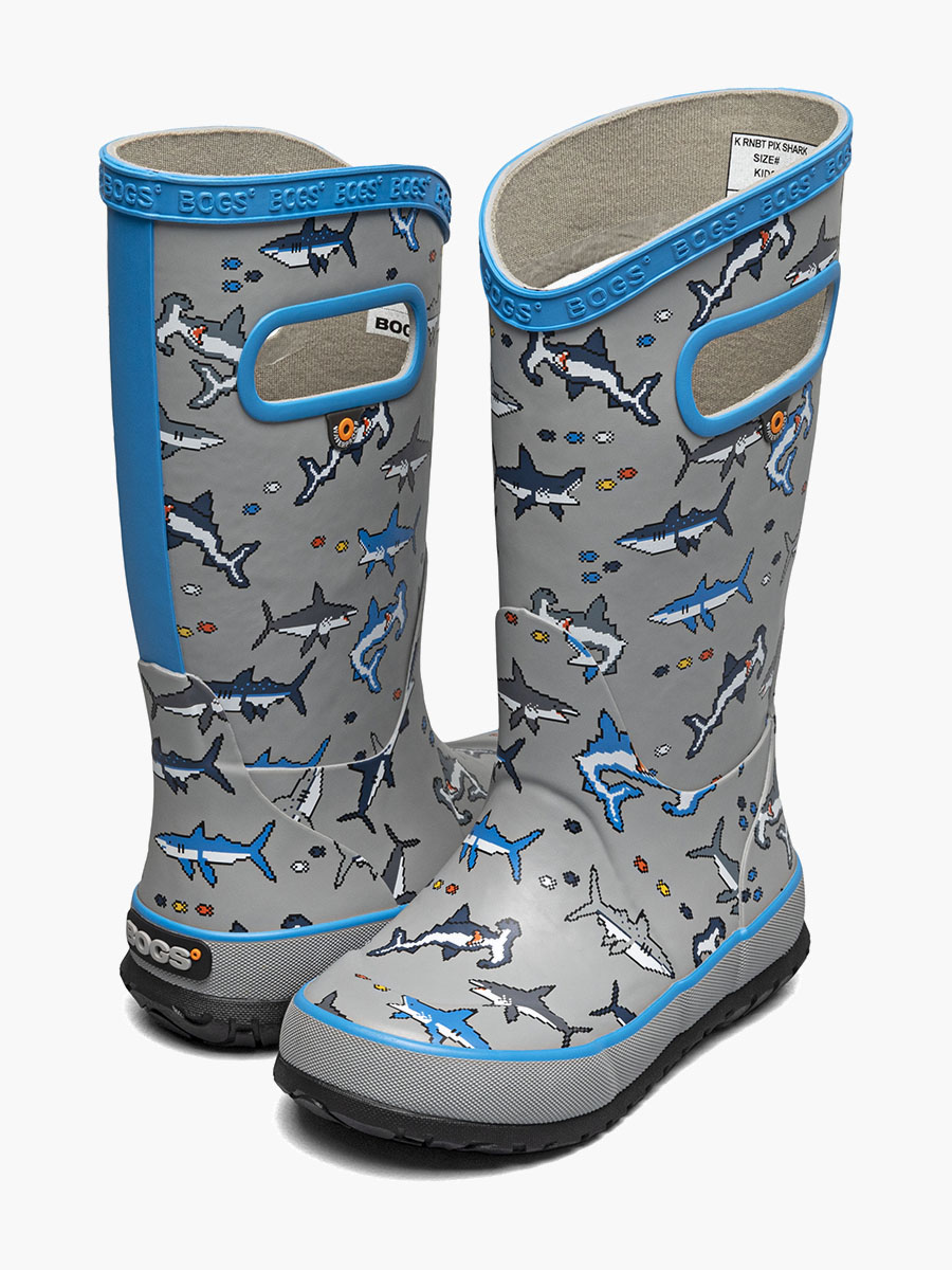 155-rainboot-pixel-shark-1.jpg
